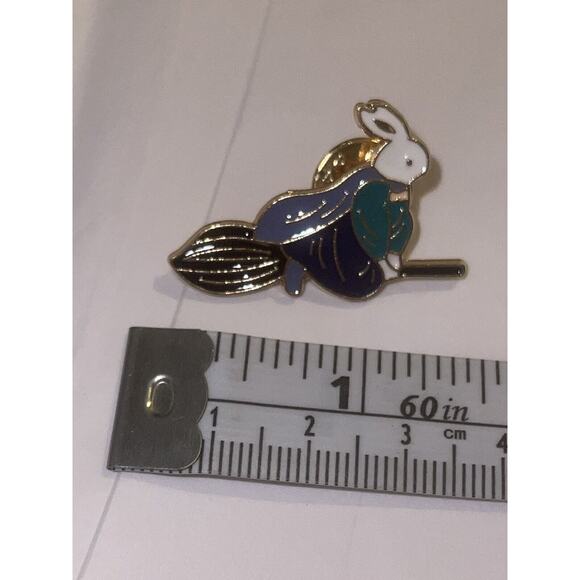 Bunny On A Broom Pin Halloween Brooch - Picture 1 of 1
